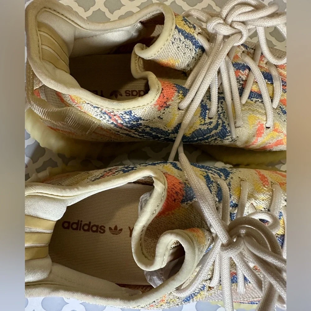 adidas Yeezy Boost 350 V2 Oat - Picture 6 of 8